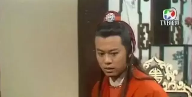 欧阳震华：从八三版“七具尸体”到艾美奖初选唯一港男，24年只演TVB的圆脸封神路 现场图