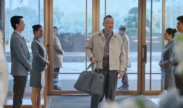 《蜜语纪》许蜜语遭继父索要20万封口费，焦秀梅当众失语 现场图