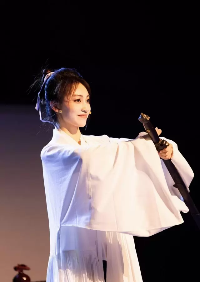 李洋洋凭峨眉武术入选北影节光幕计划年度面孔 资讯配图