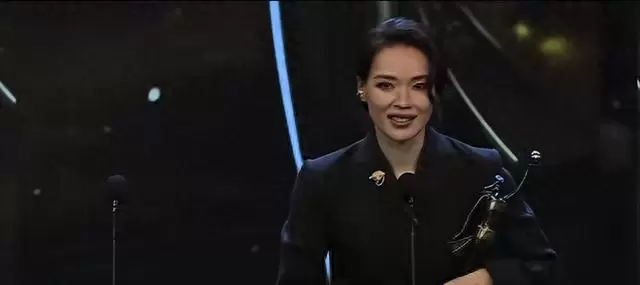 滕丽名凭《寻秦记》电影版获2025金像奖提名 情报图