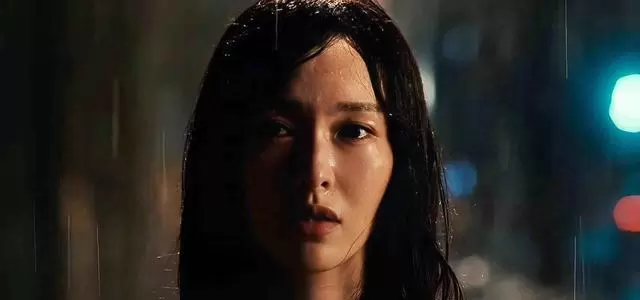 《爱情没有神话》开播6集收视登顶央视八套，唐嫣赵又廷主演引发职场真实性争议 资讯配图